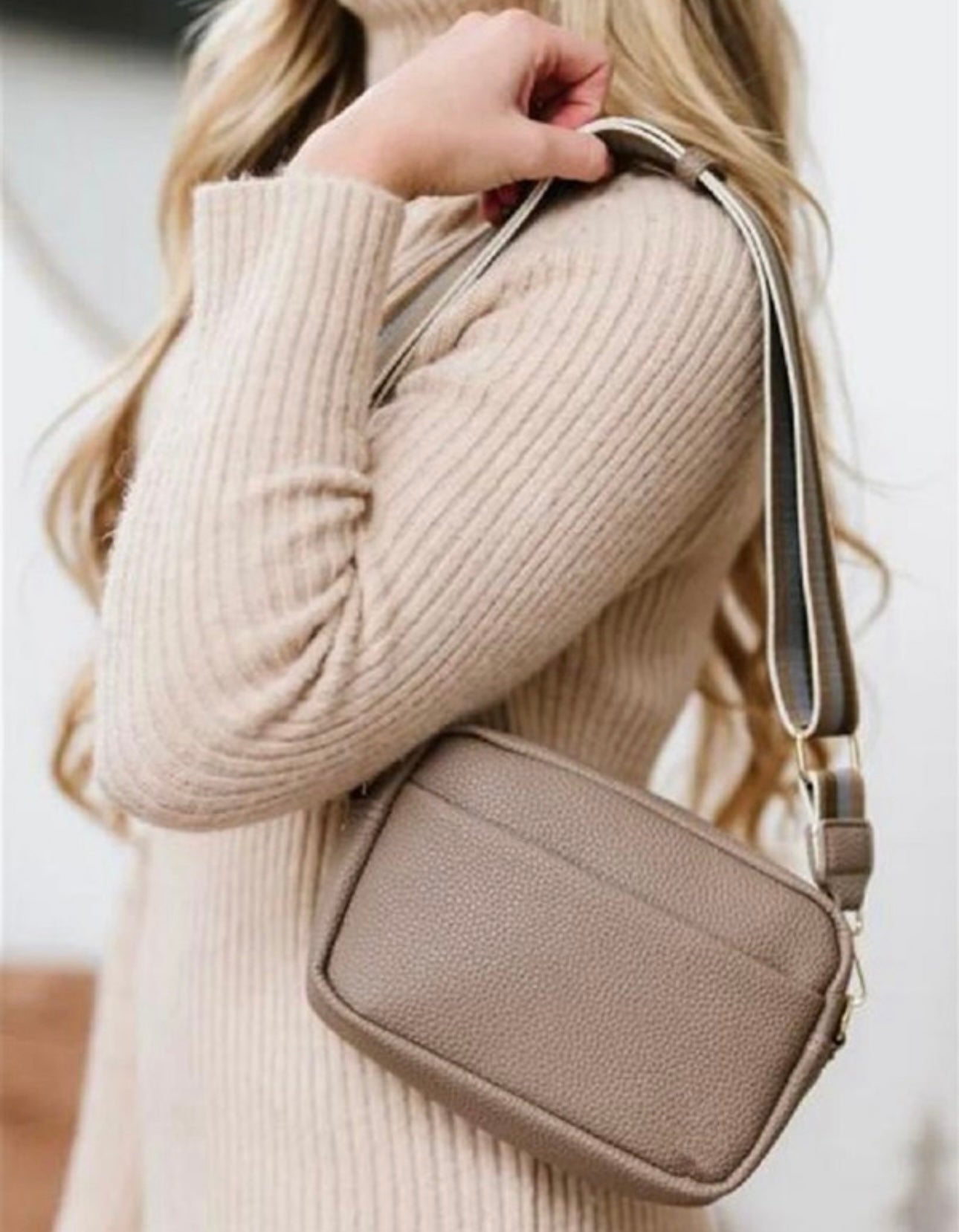 Ashley | Classic Crossbody Bag