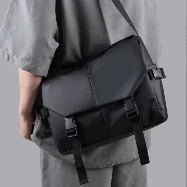 Joey | Water-Resistant Leather Crossbody Messenger Travel Bag