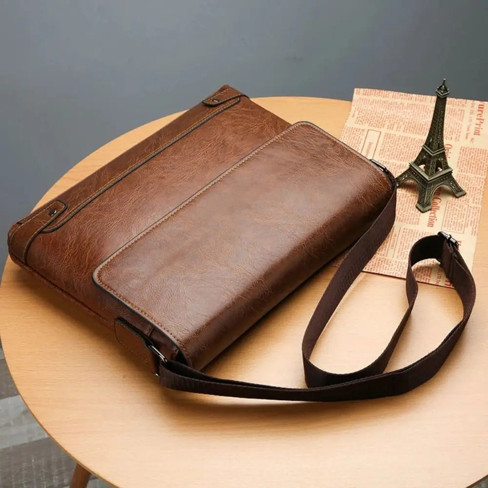 George | Men's Large Commuter Travel Leather Crossbody Bag