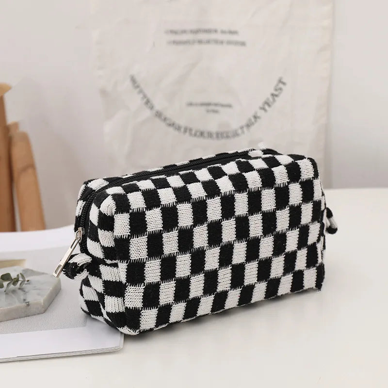 Cara | Compact Y2K Checkered Makeup Cosmetic Bag